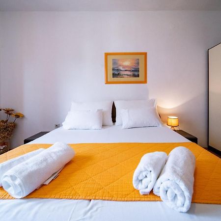 Apartments Lazaric Lopar Exterior foto